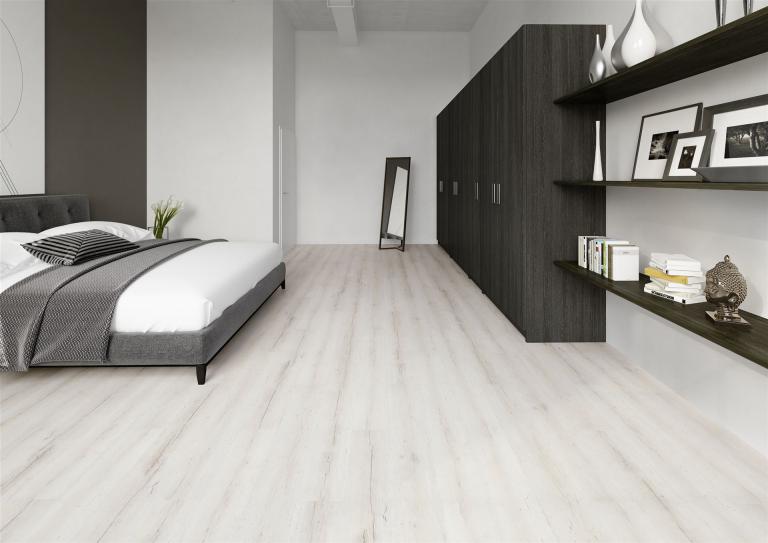 1010402848 Stormy Oak Raumbild